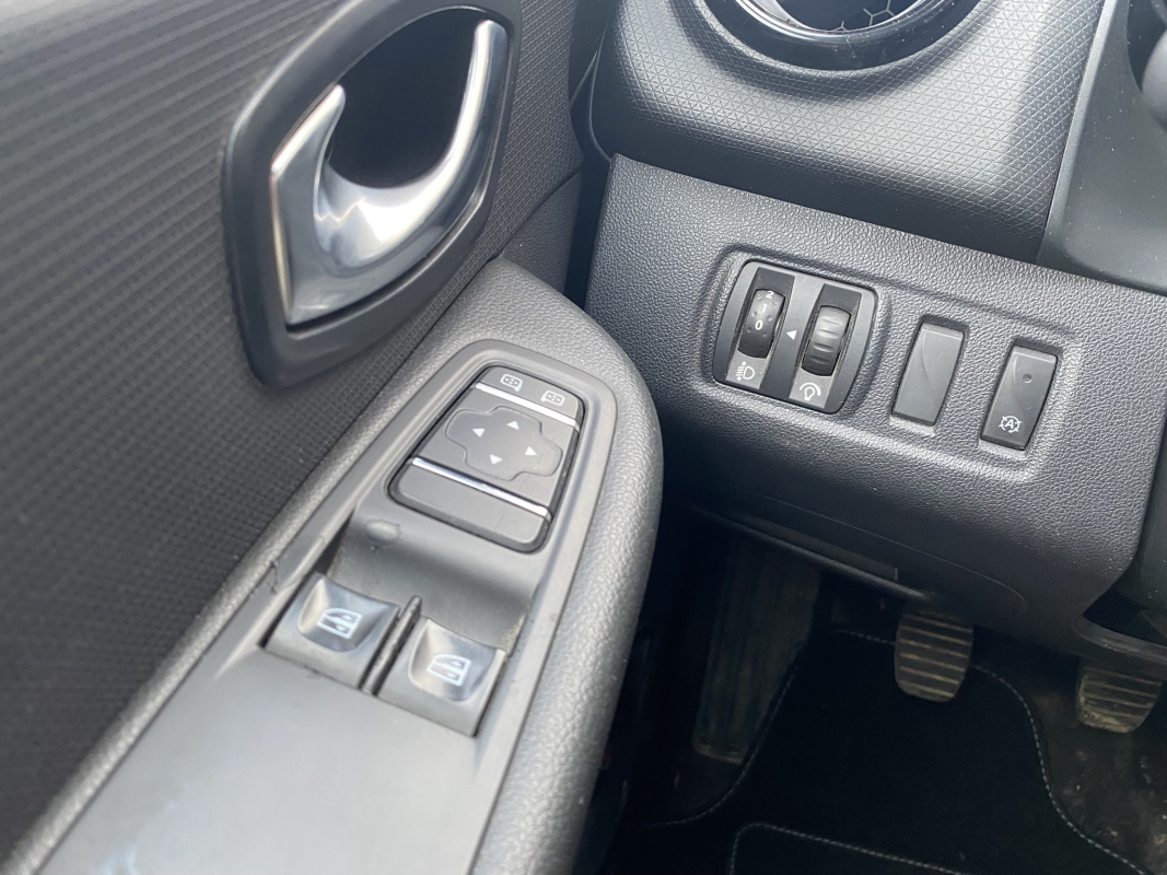 Renault Clio — 25