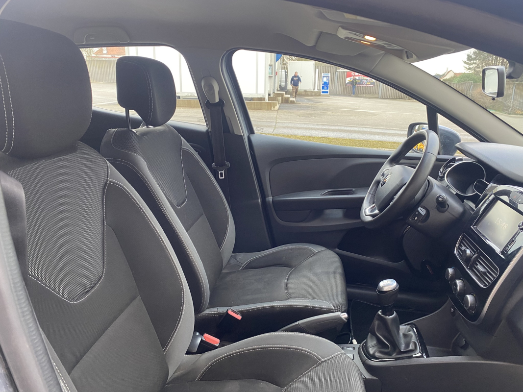 Renault Clio — 28