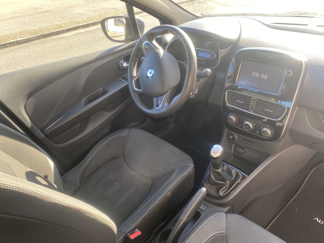 Renault Clio — 16