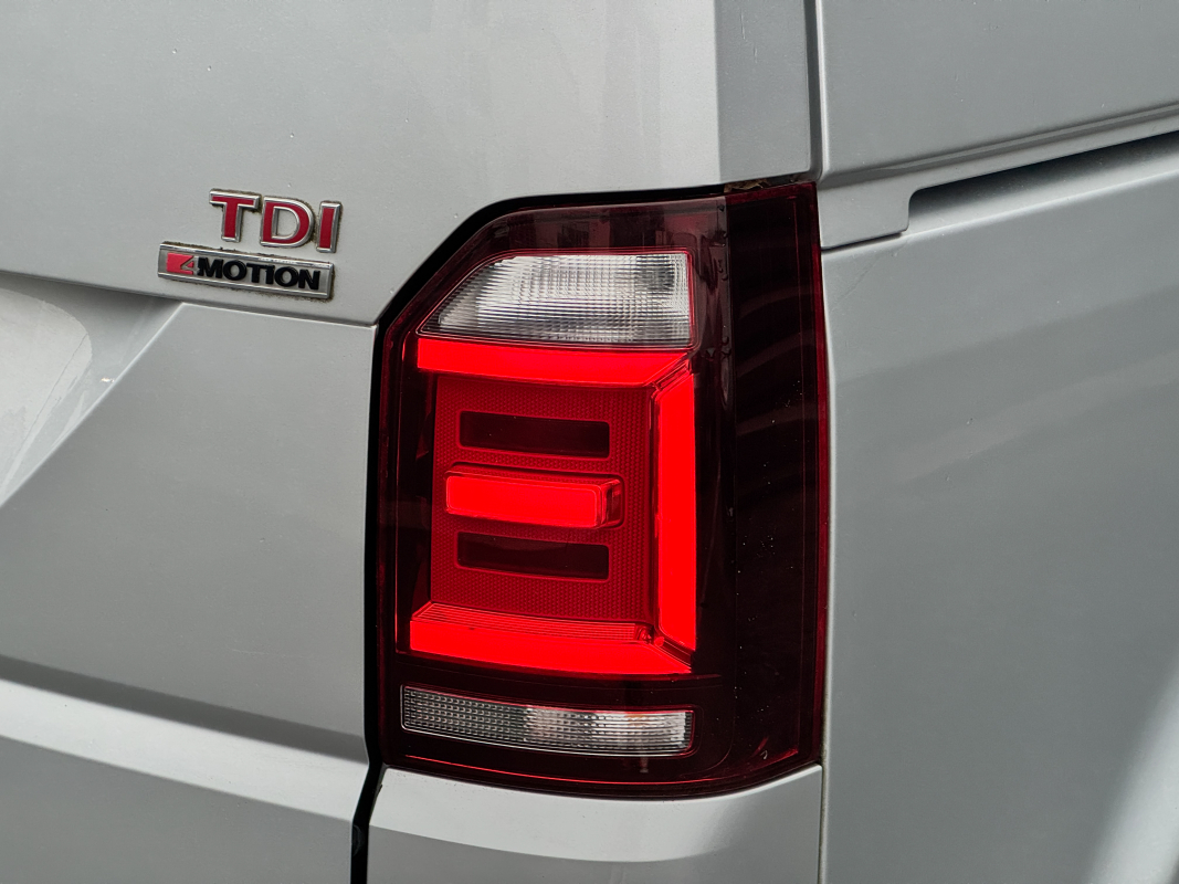 Volkswagen Transporter — 35
