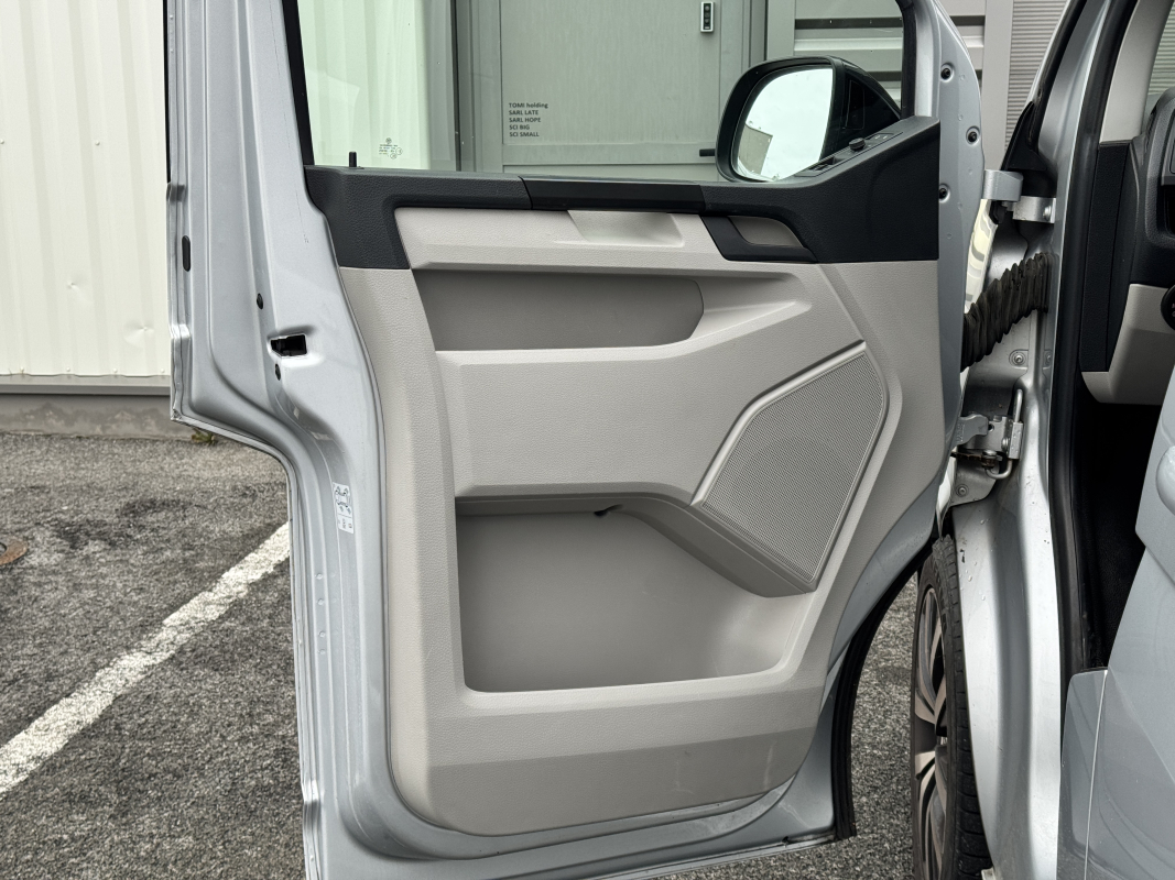 Volkswagen Transporter — 31