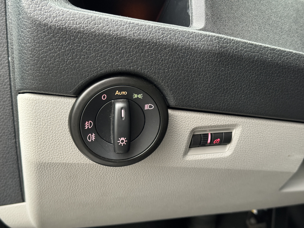 Volkswagen Transporter — 27