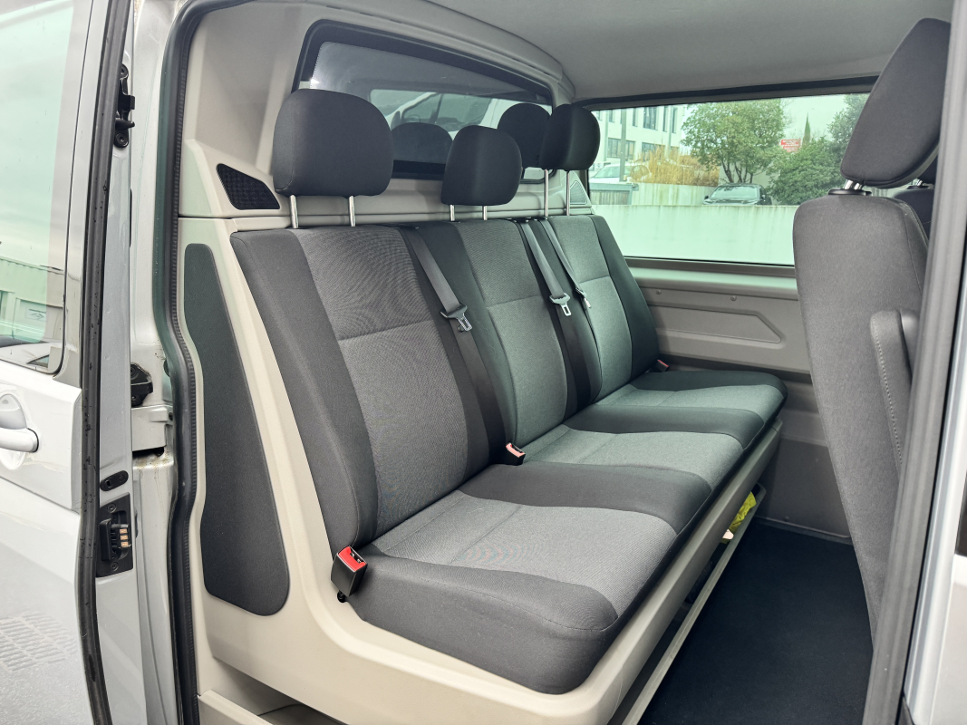 Volkswagen Transporter — 15