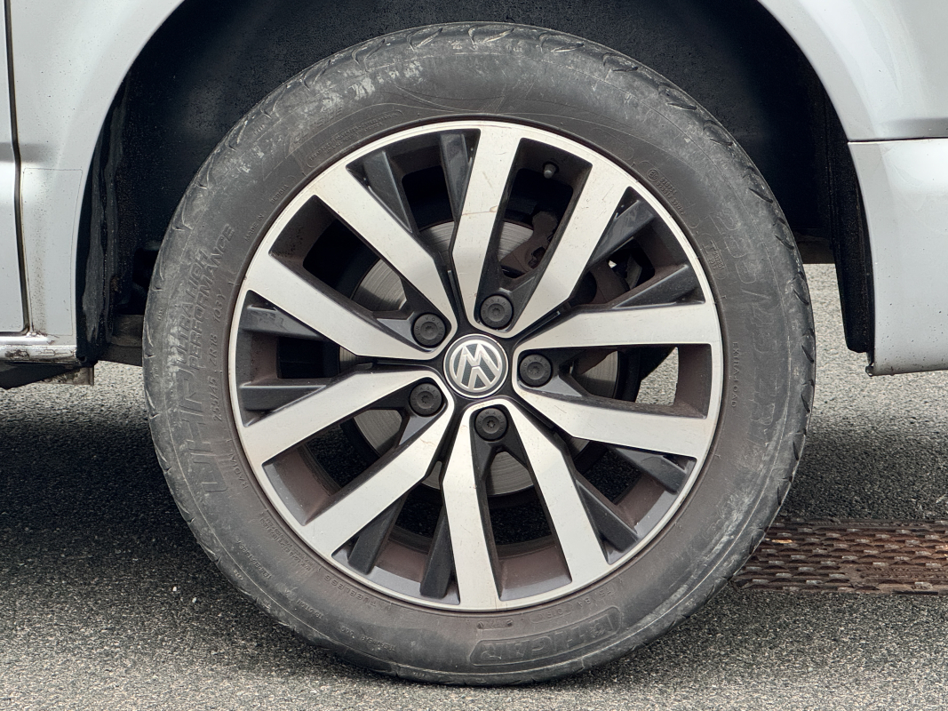 Volkswagen Transporter — 40