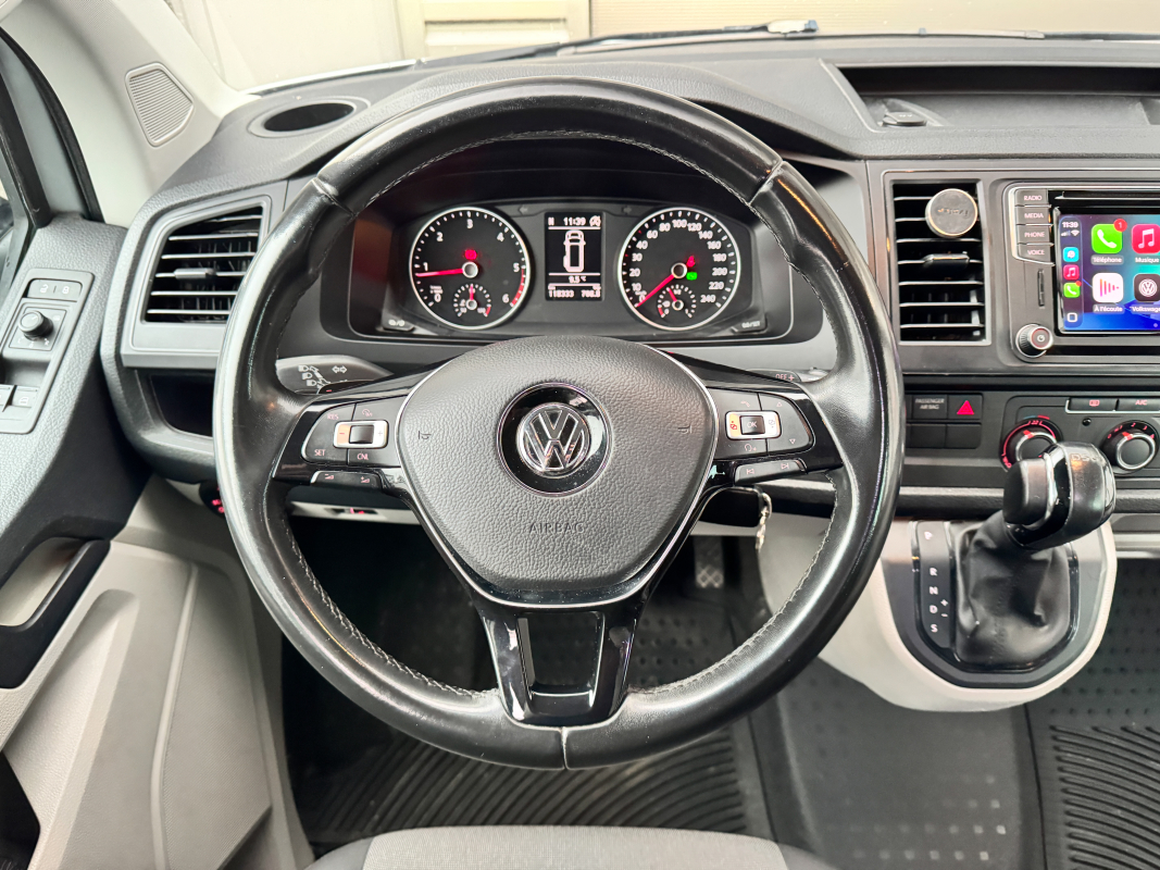 Volkswagen Transporter — 16