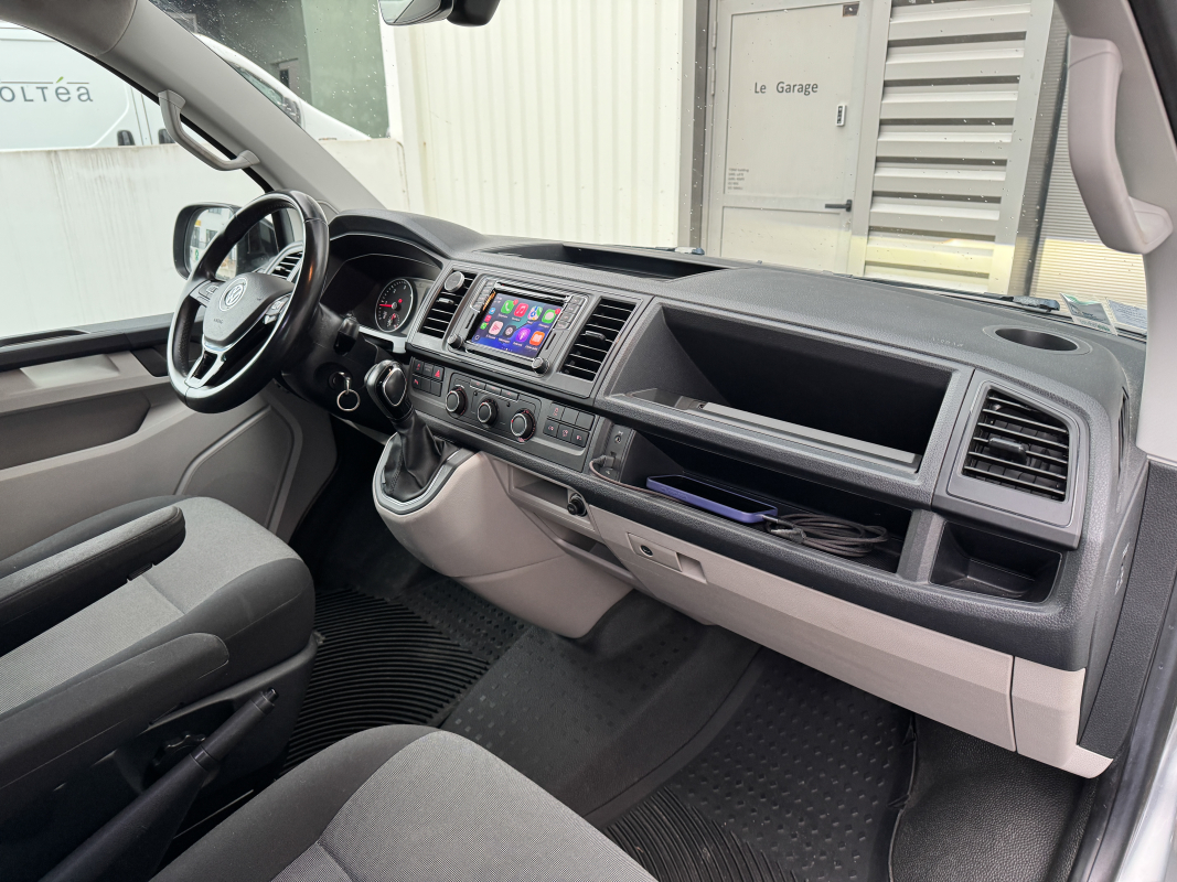 Volkswagen Transporter — 11