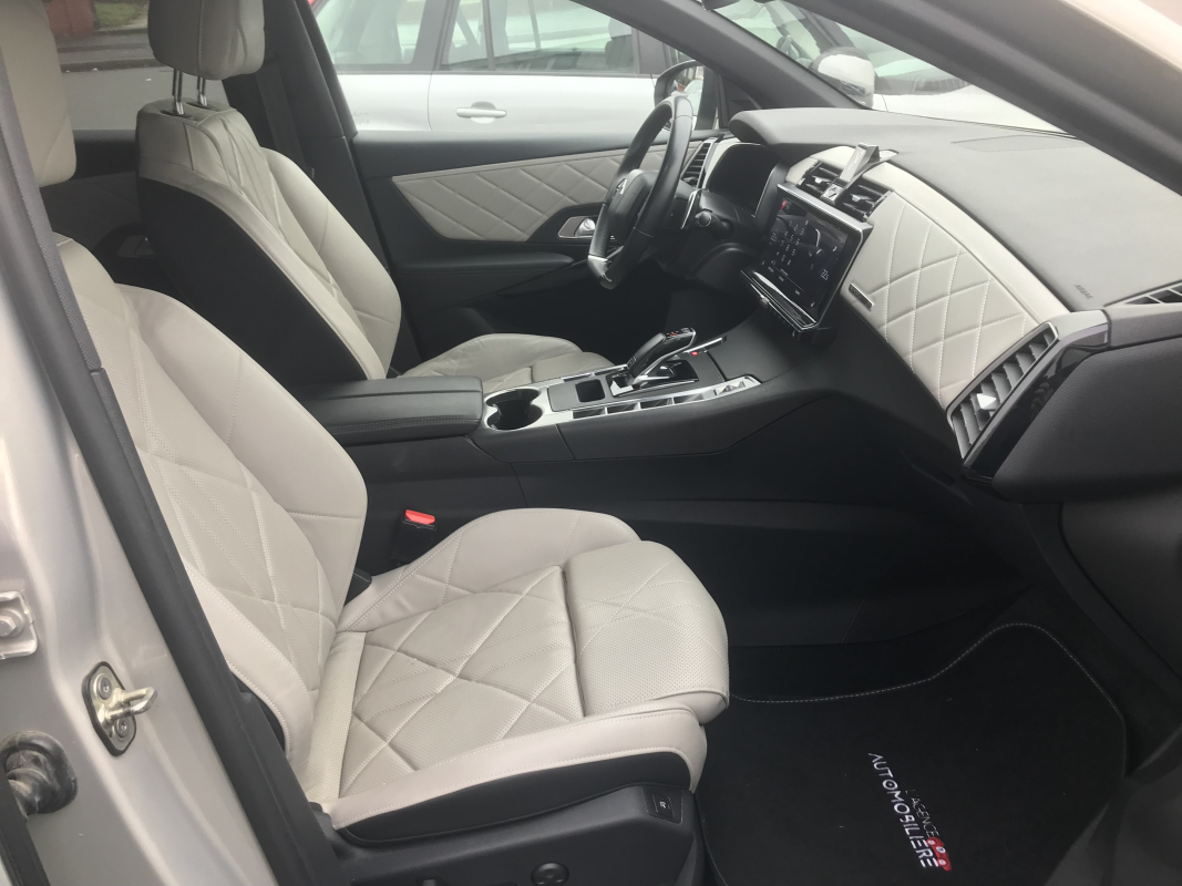 DS DS7 CROSSBACK — 9