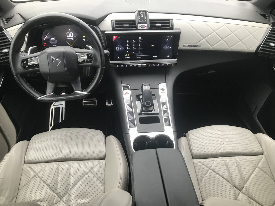 DS DS7 CROSSBACK — 12