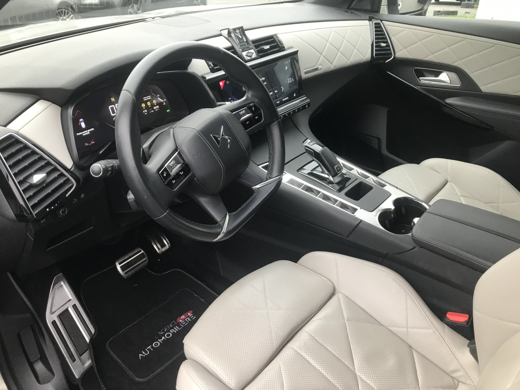 DS DS7 CROSSBACK — 29