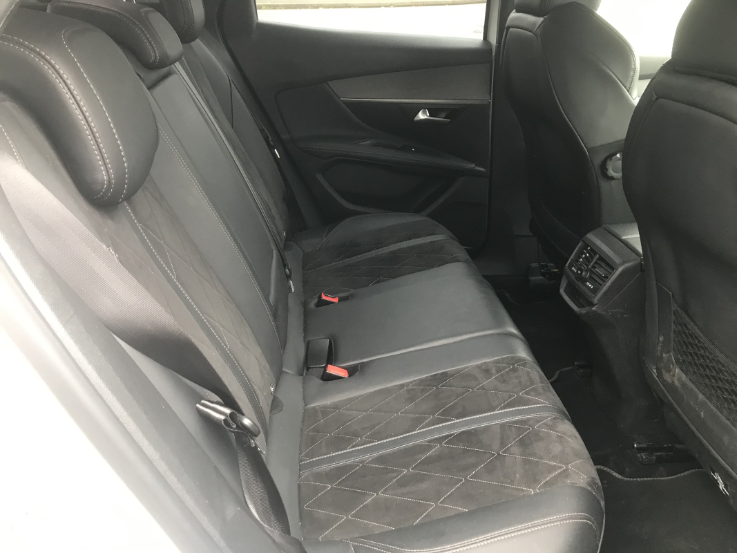 Peugeot 3008 — 11