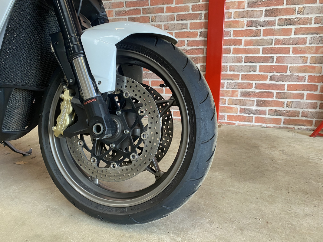 Mv Agusta 990 — 15