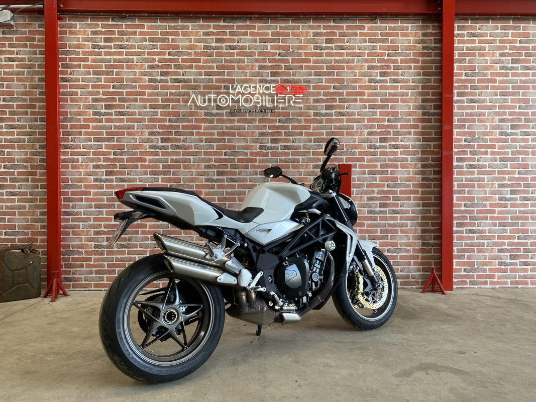 Mv Agusta 990 — 3