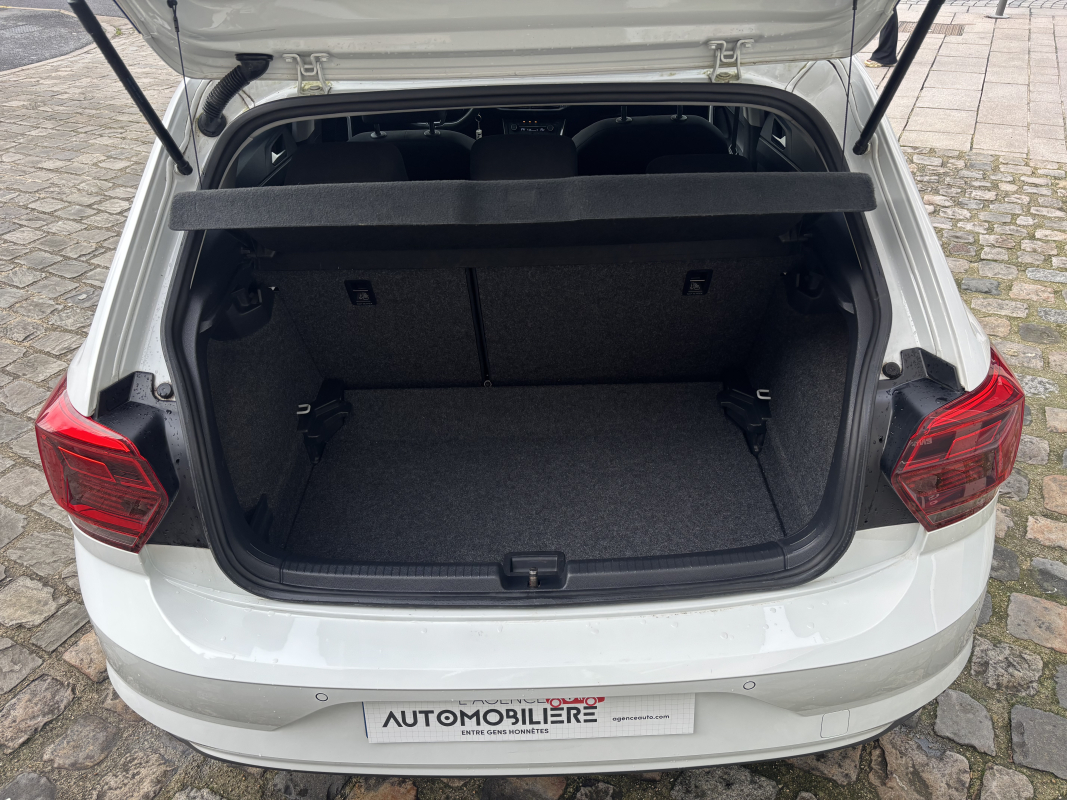 Volkswagen Polo — 9