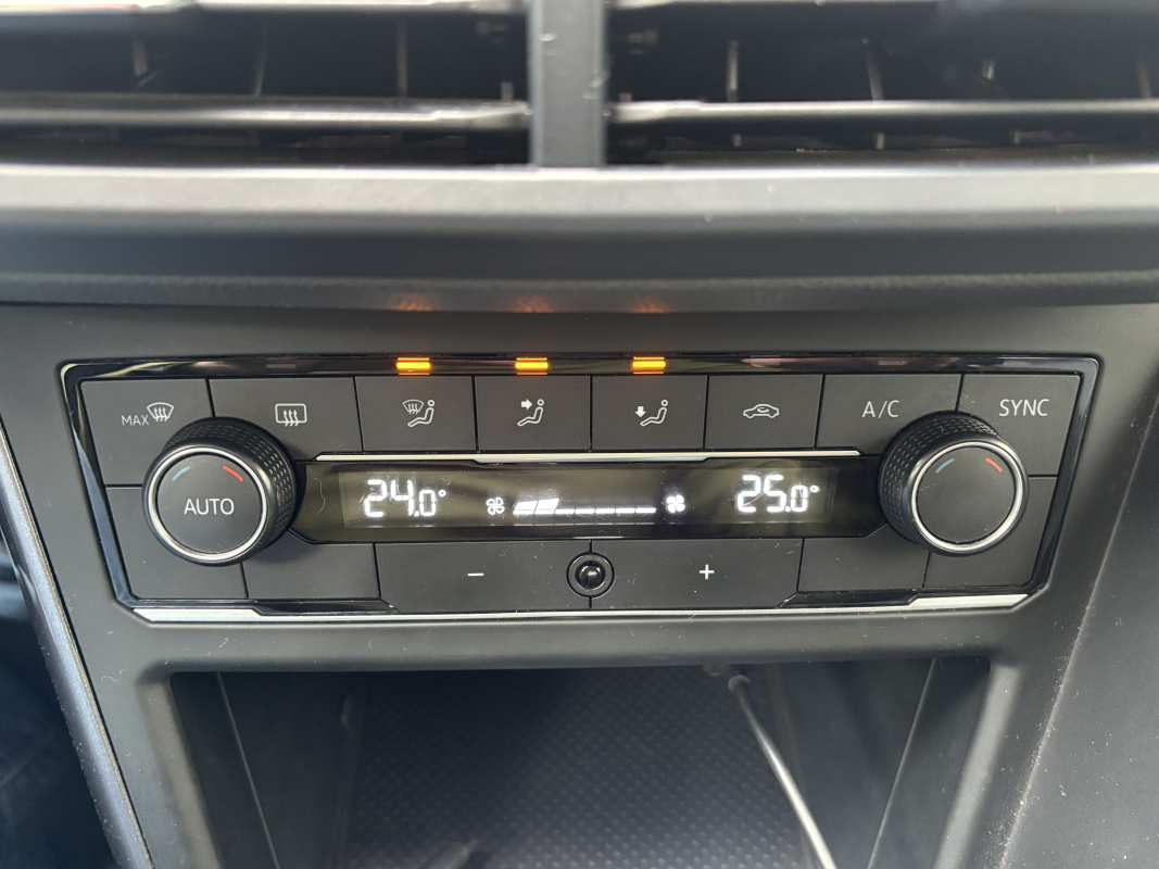 Volkswagen Polo — 16