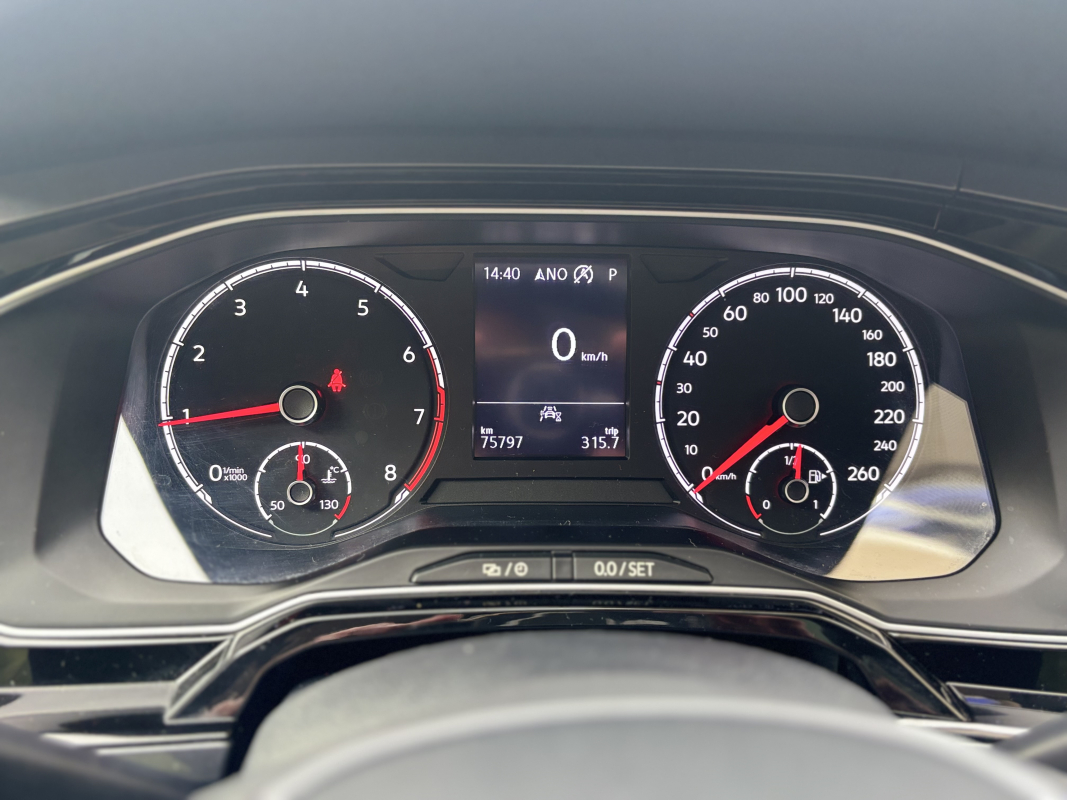 Volkswagen Polo — 15