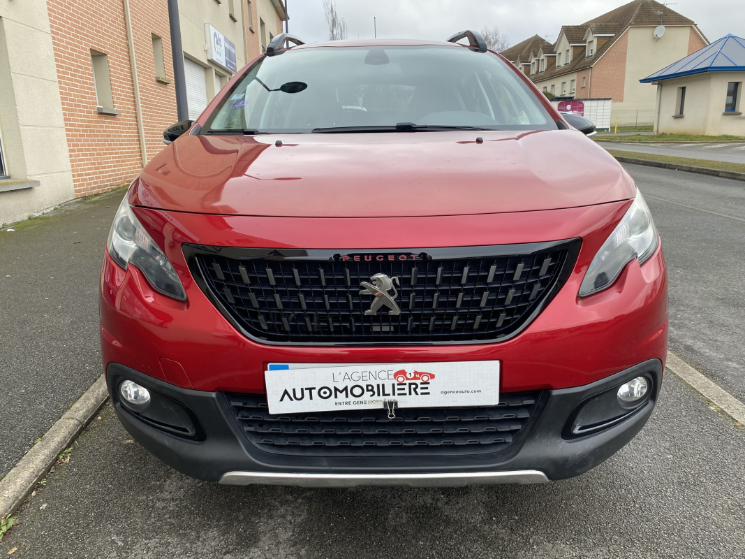 Peugeot 2008 — 8