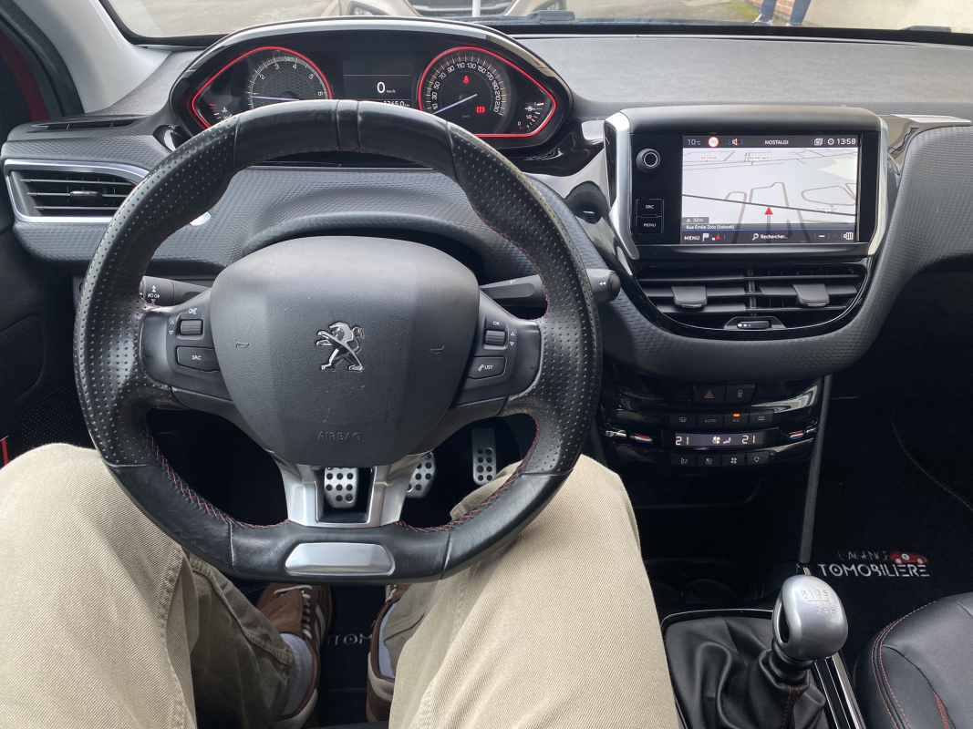 Peugeot 2008 — 9