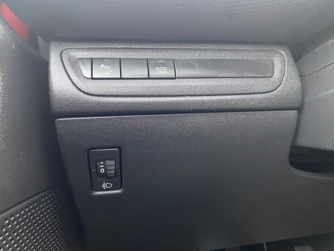 Peugeot 2008 — 24