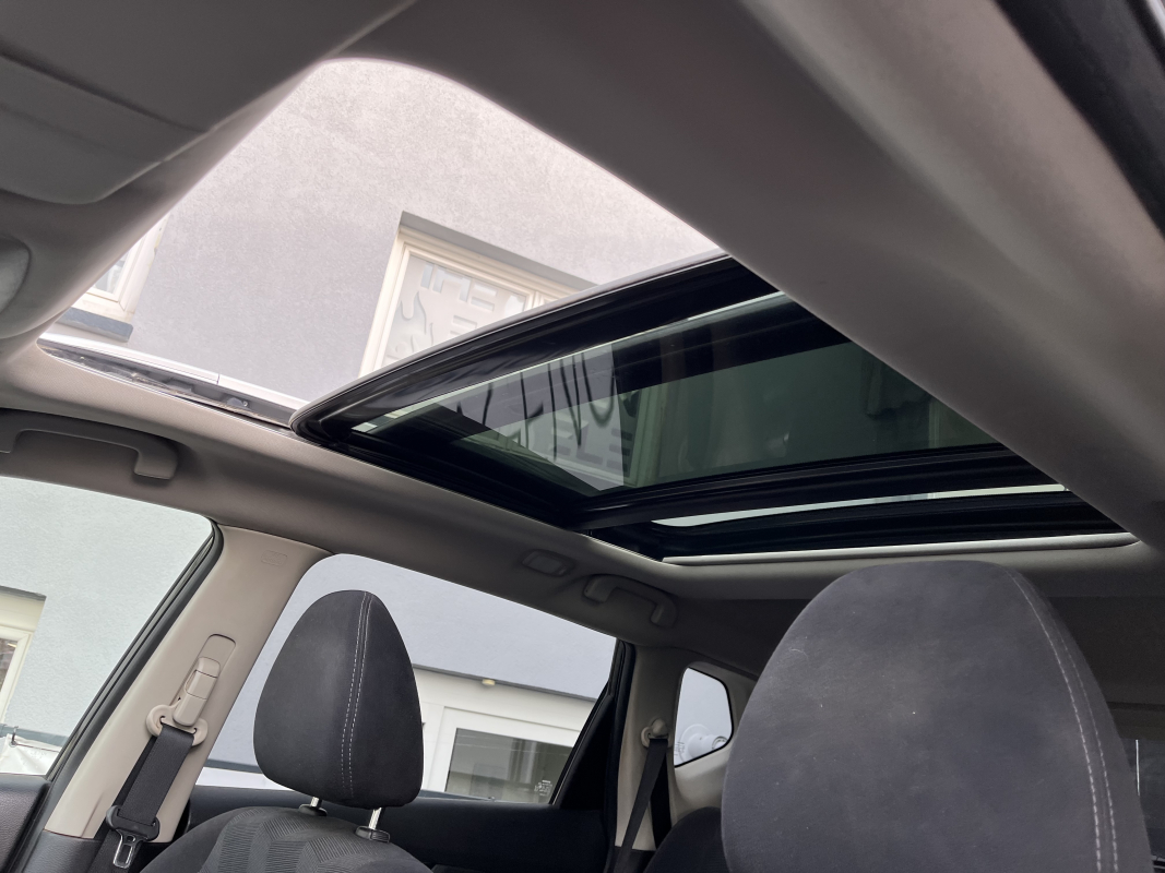 Nissan X-Trail — 12