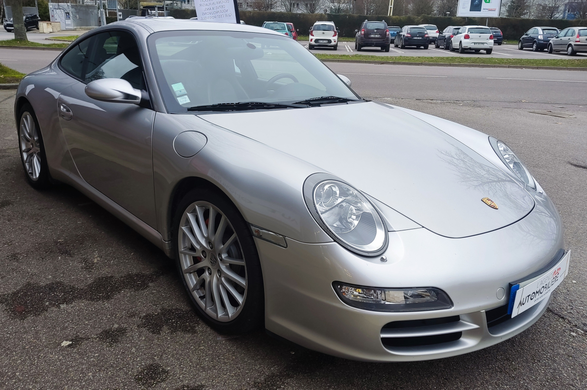 Porsche 911 — 4
