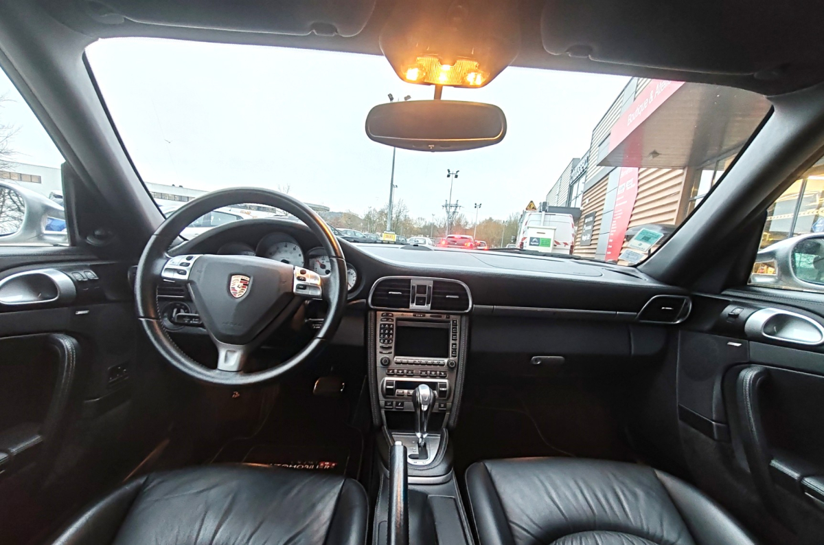Porsche 911 — 16