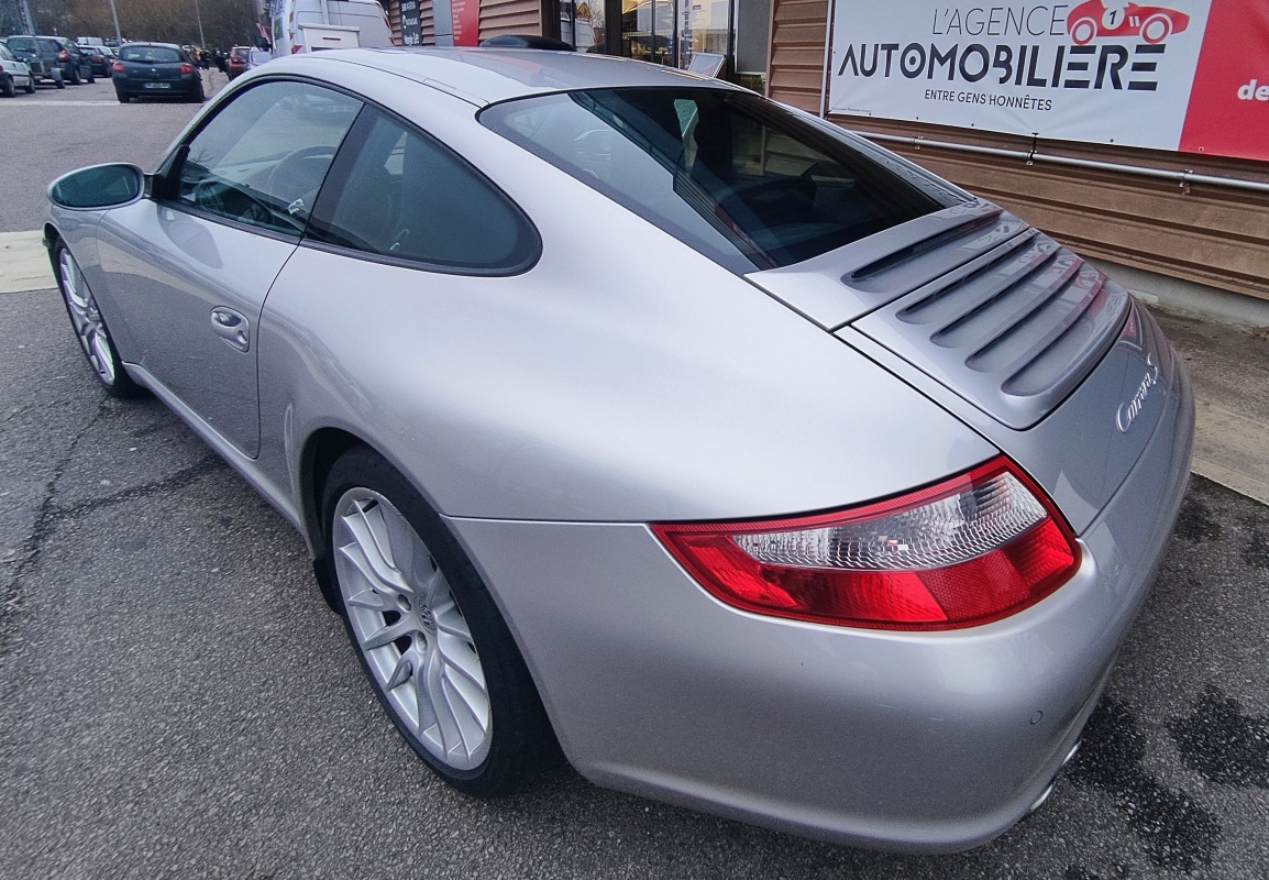 Porsche 911 — 25