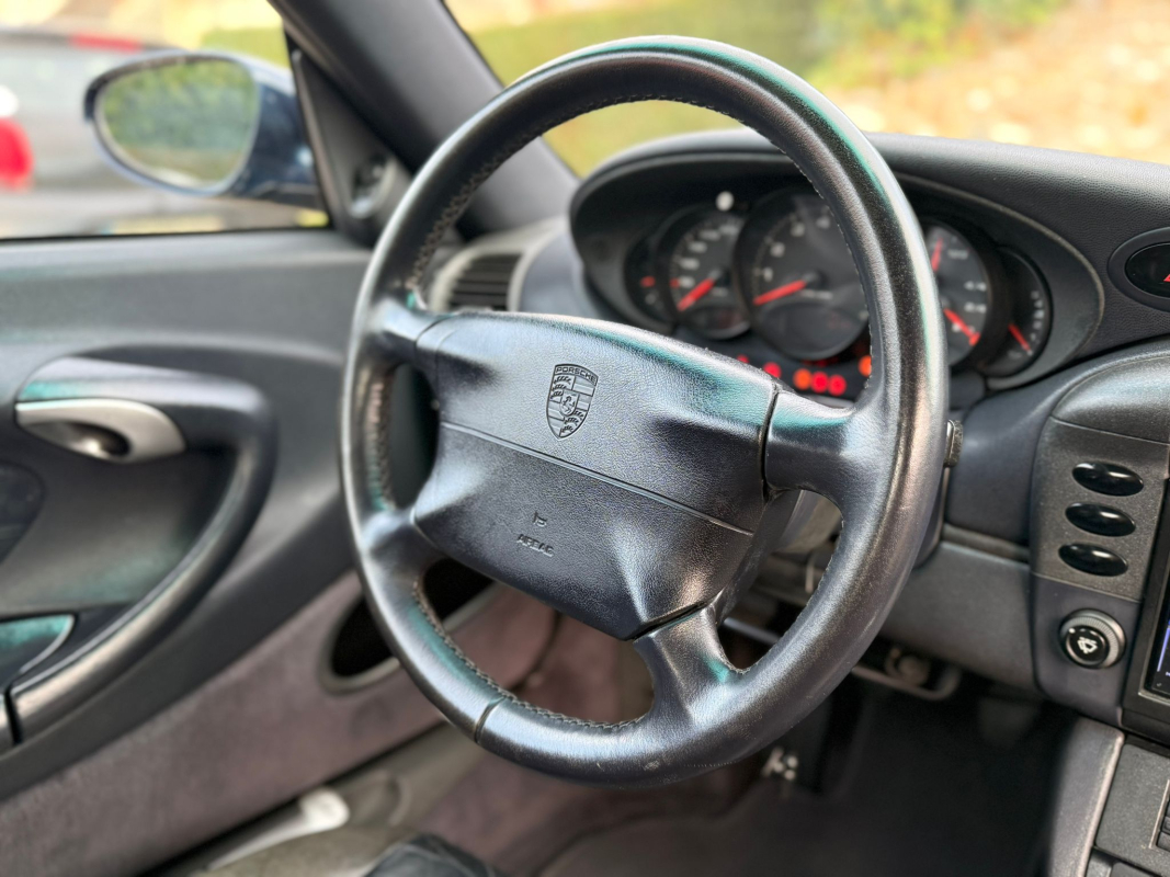 Porsche 911 — 17
