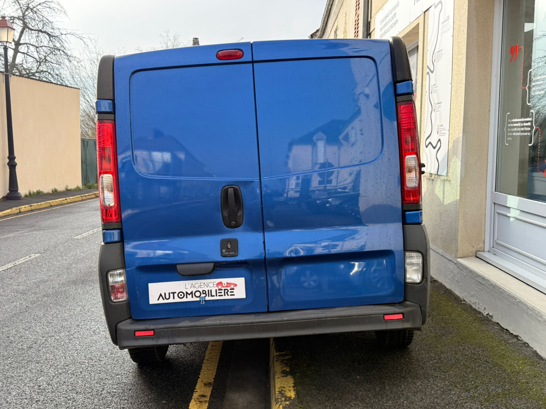 Renault Trafic — 5