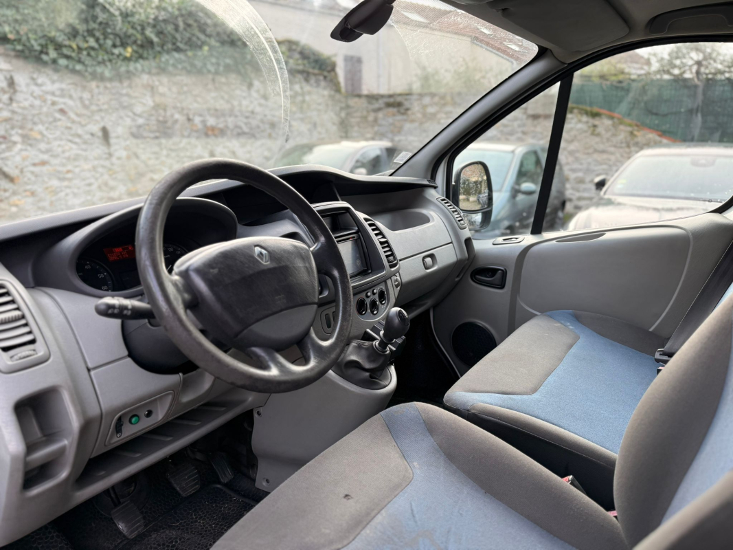 Renault Trafic — 8