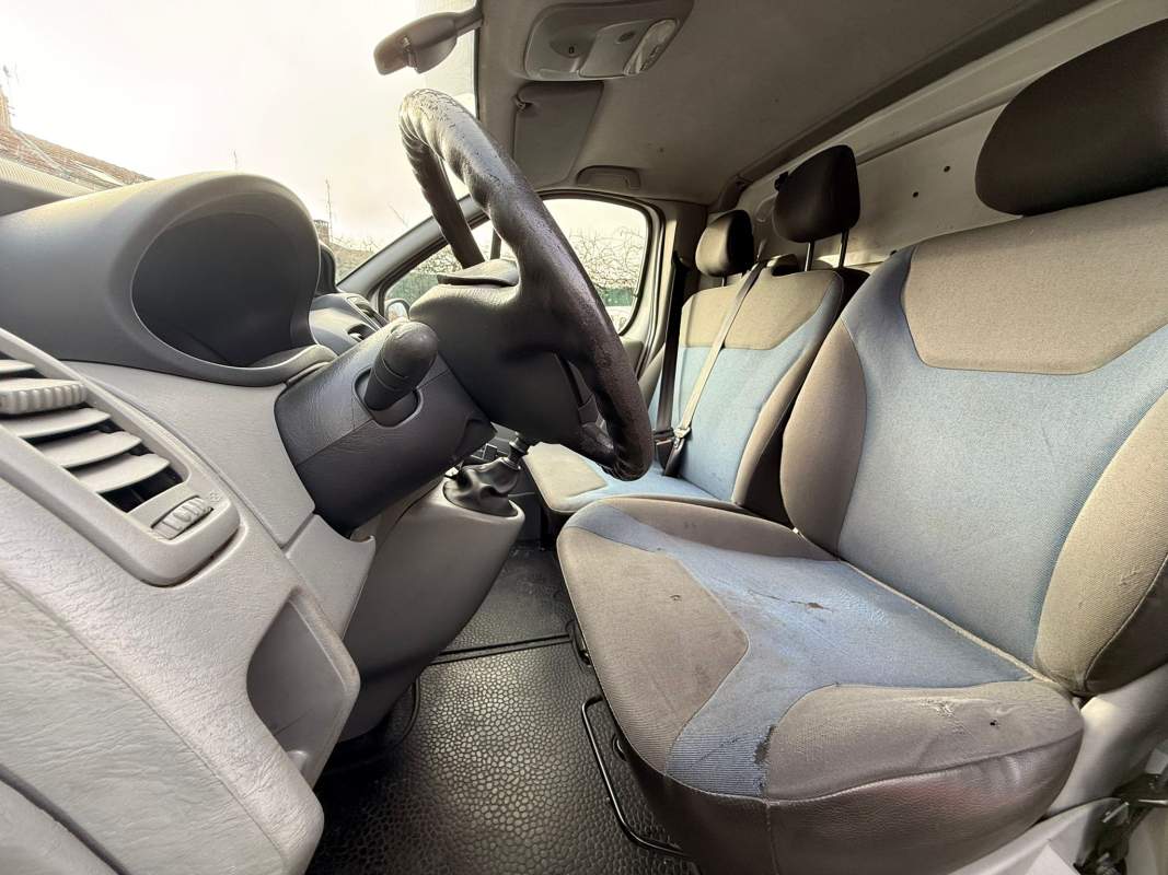 Renault Trafic — 10