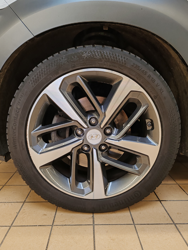 Hyundai KONA — 25