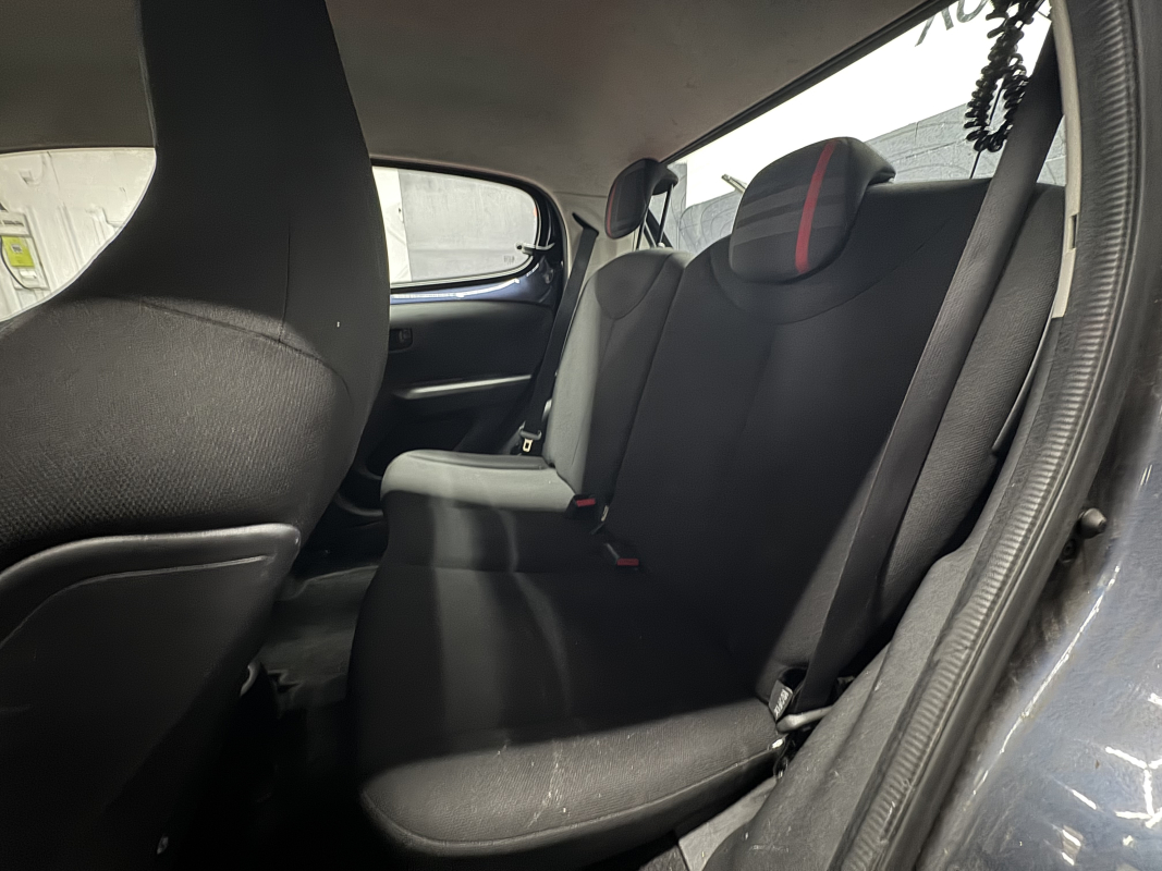 Peugeot 108 — 10