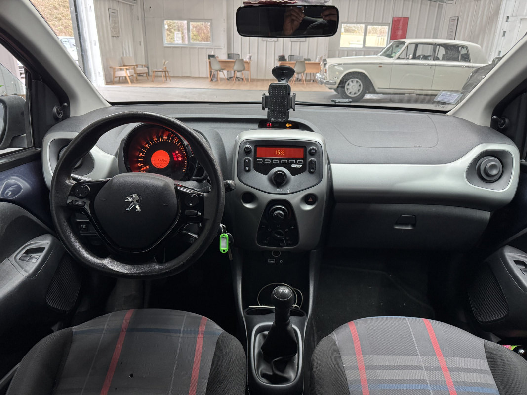 Peugeot 108 — 13