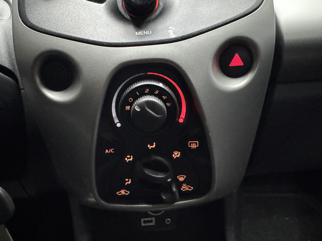 Peugeot 108 — 15