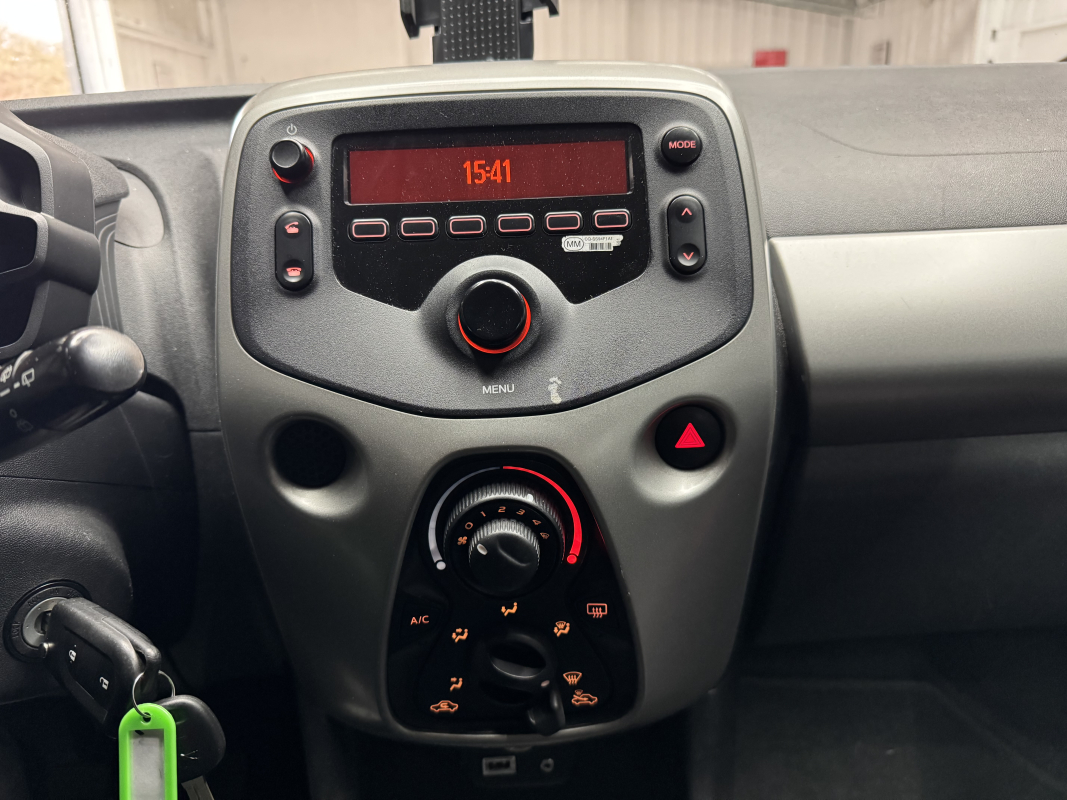 Peugeot 108 — 19