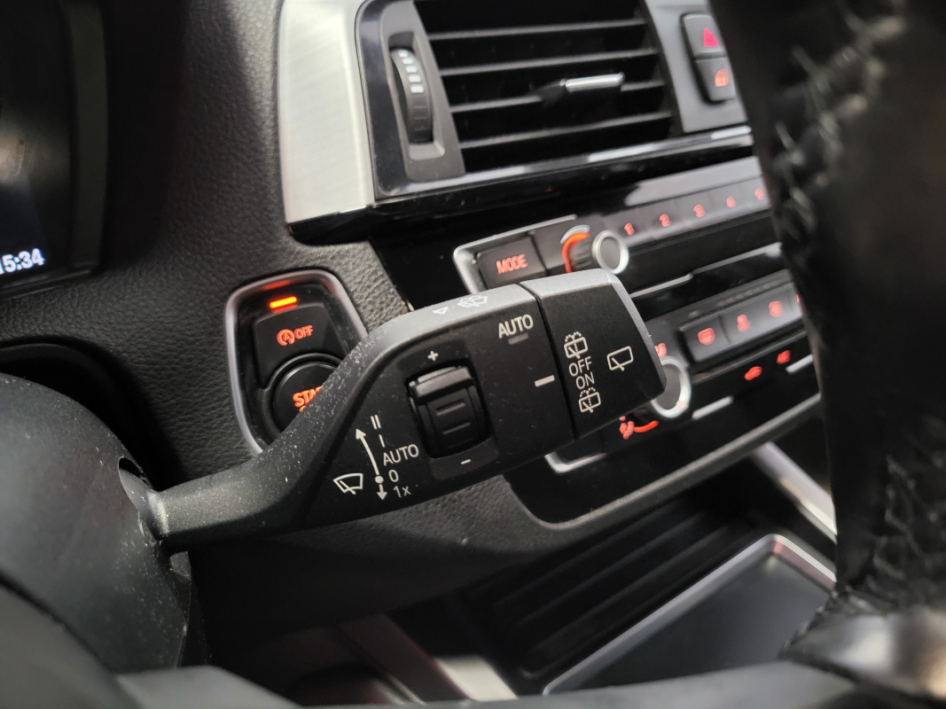 Bmw Série 1 — 24