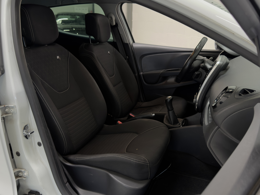 Renault Clio — 10