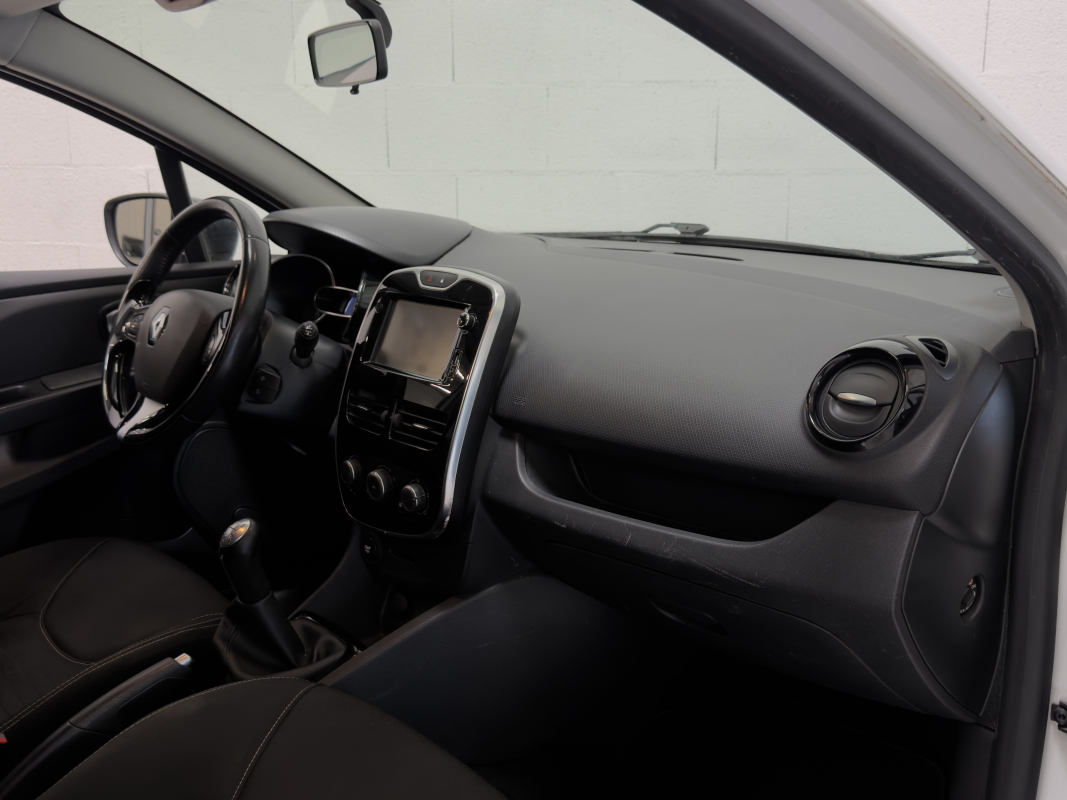 Renault Clio — 13
