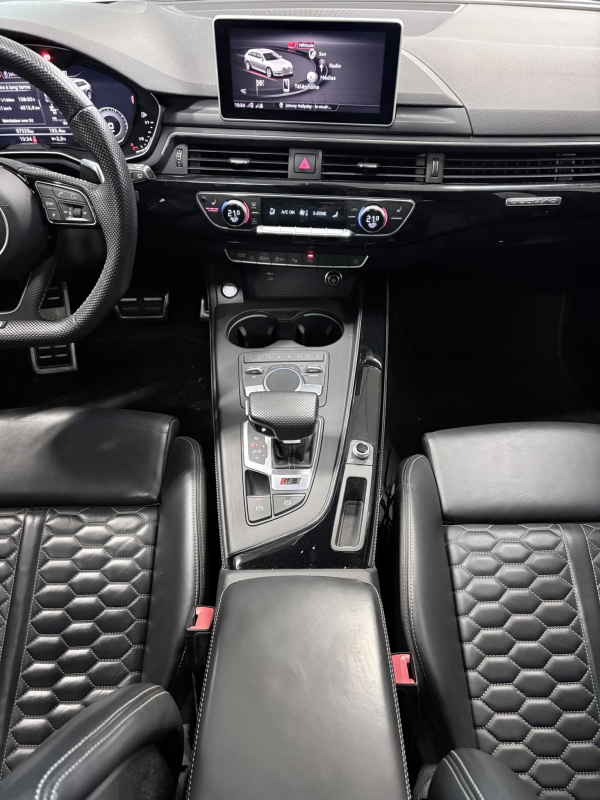 Audi Rs4 Avant — 16