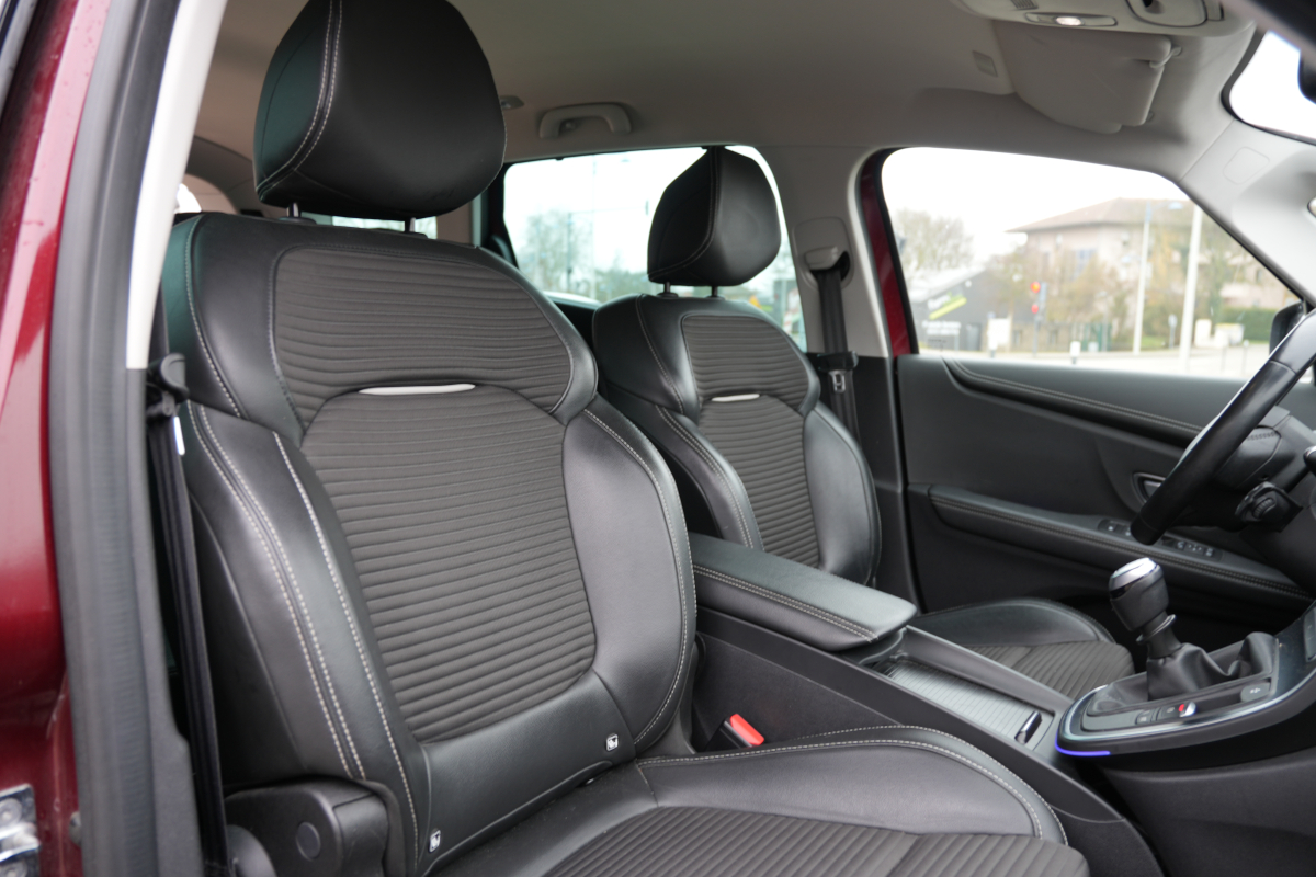 Renault Grand Scenic — 14
