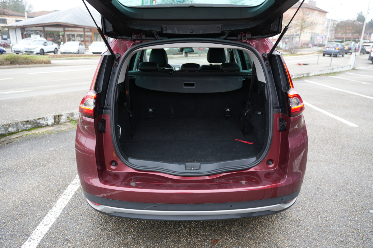 Renault Grand Scenic — 37