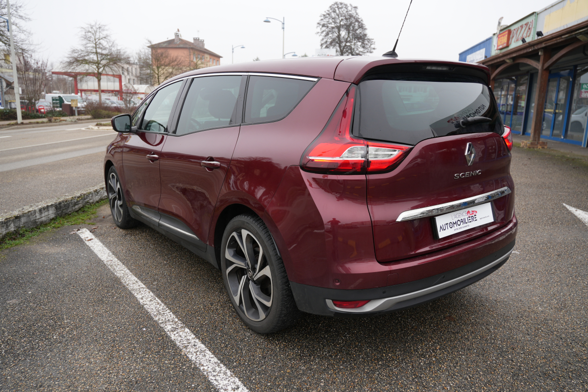 Renault Grand Scenic — 8
