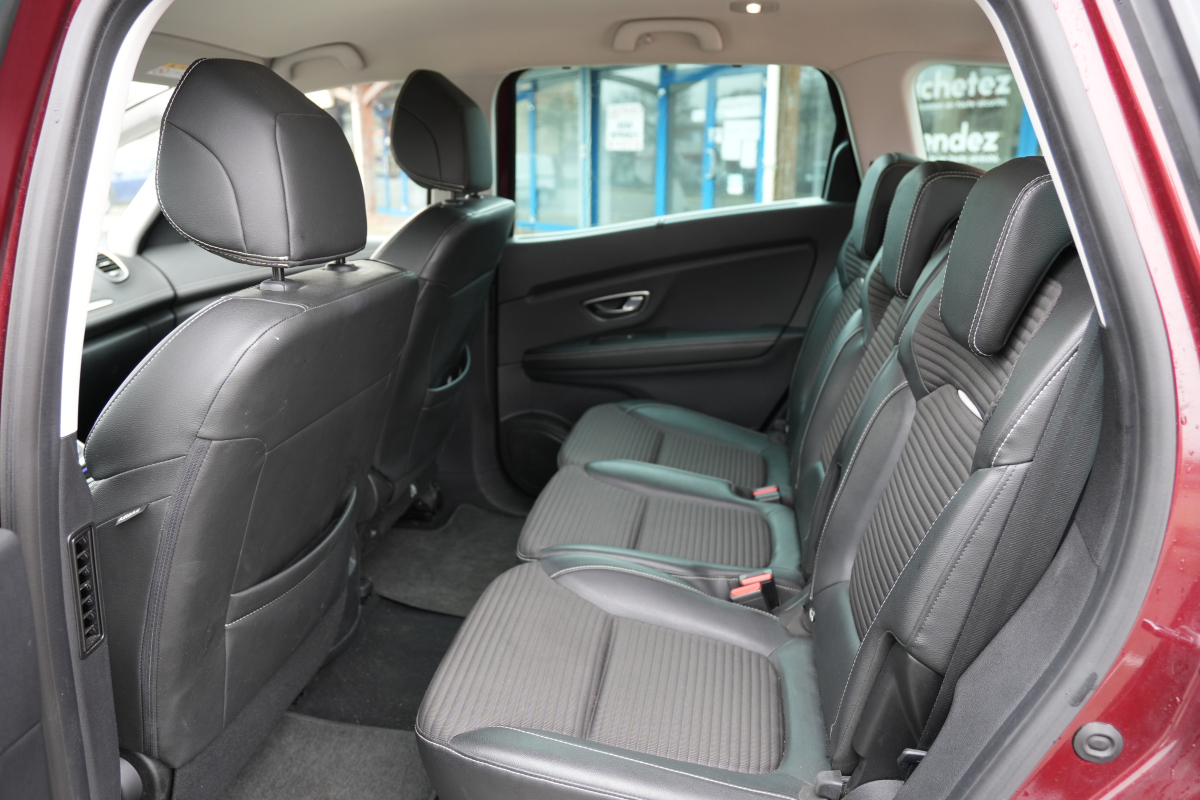 Renault Grand Scenic — 36