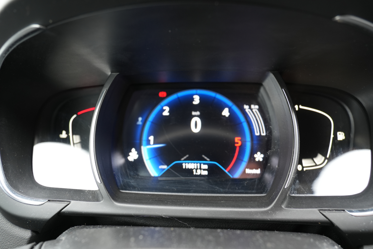 Renault Grand Scenic — 26