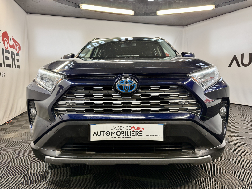 Toyota RAV4 — 2