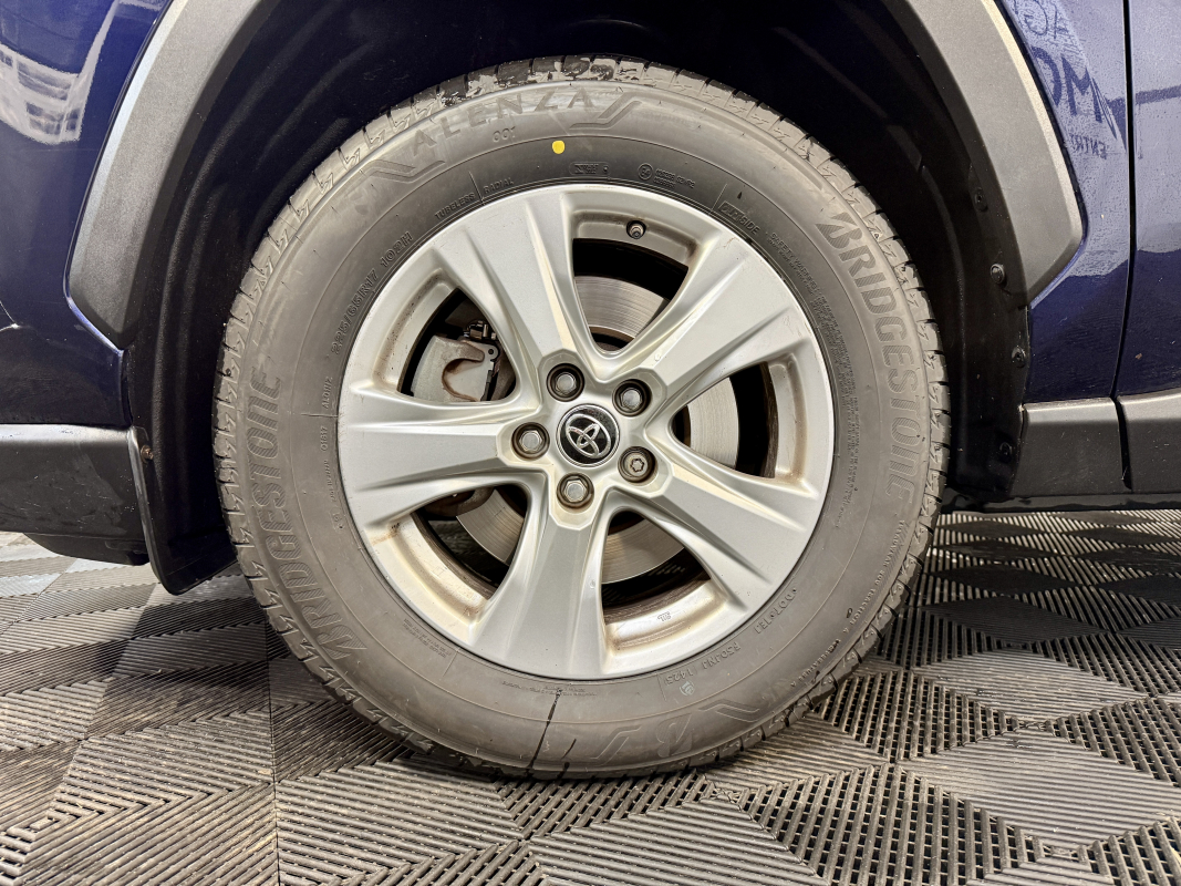 Toyota RAV4 — 9