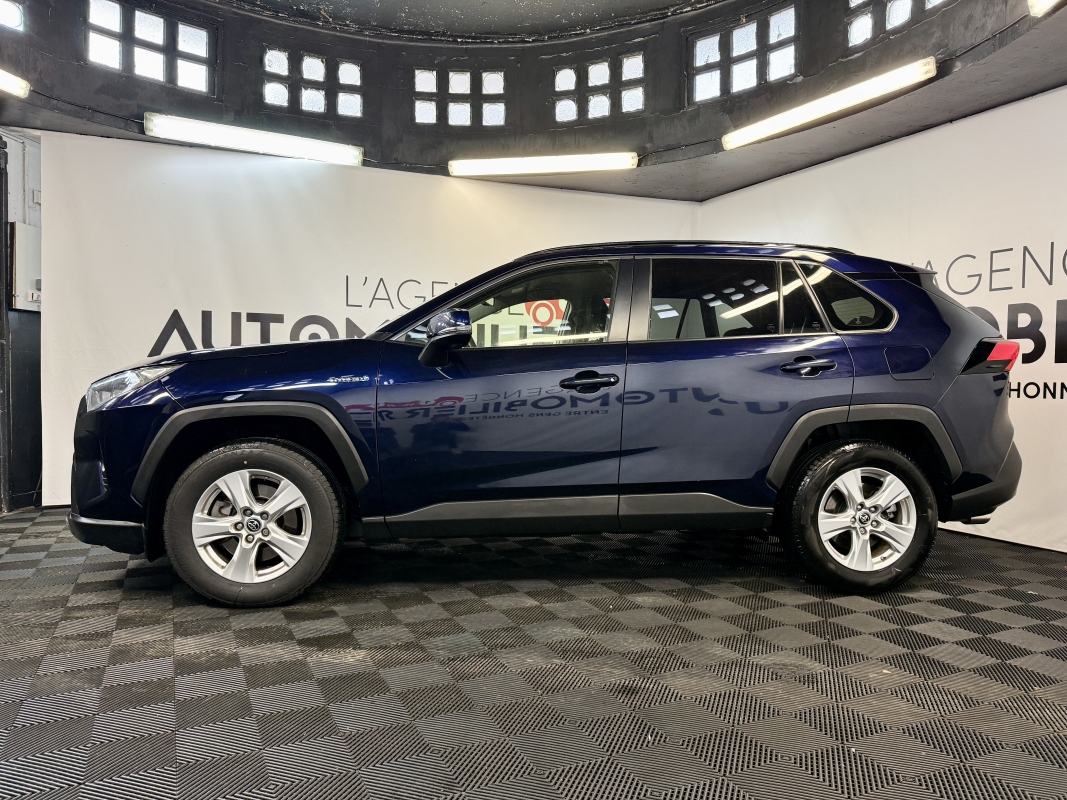 Toyota RAV4 — 8