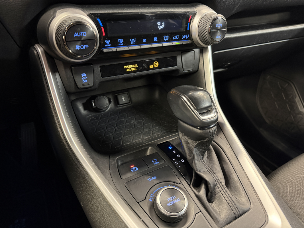 Toyota RAV4 — 21