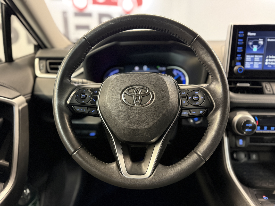 Toyota RAV4 — 18