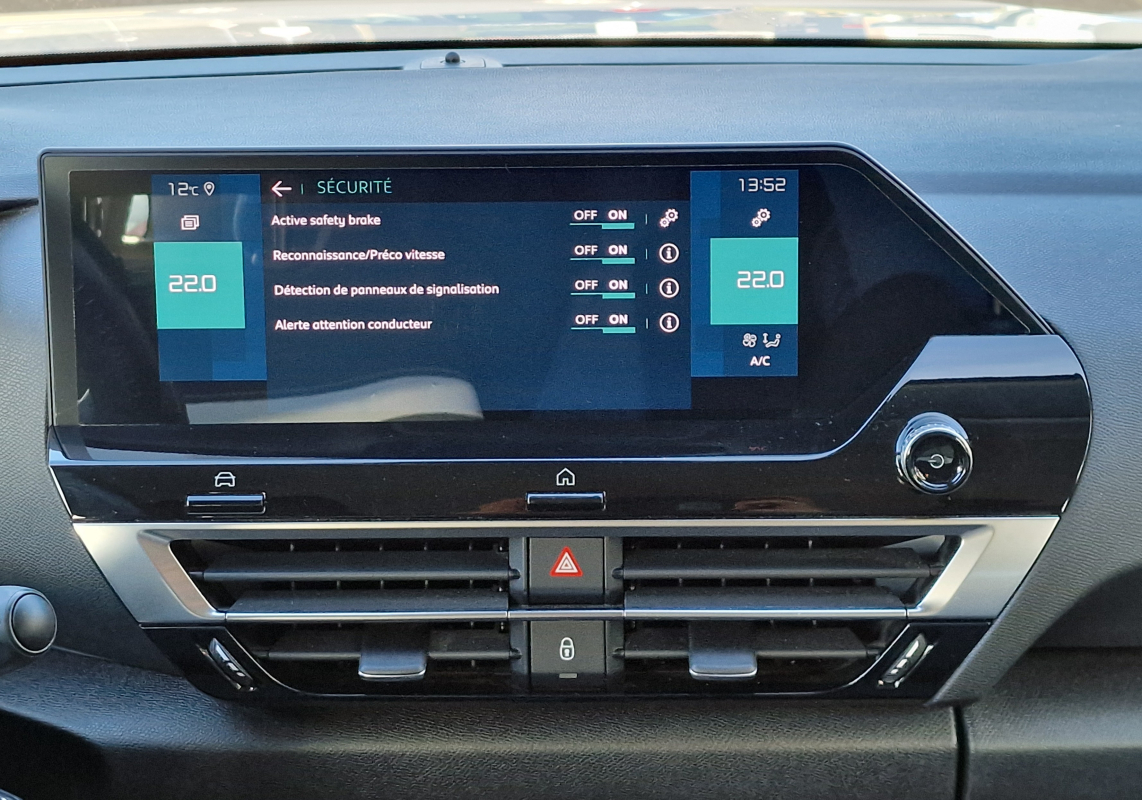 Citroen Ë-C4 — 25